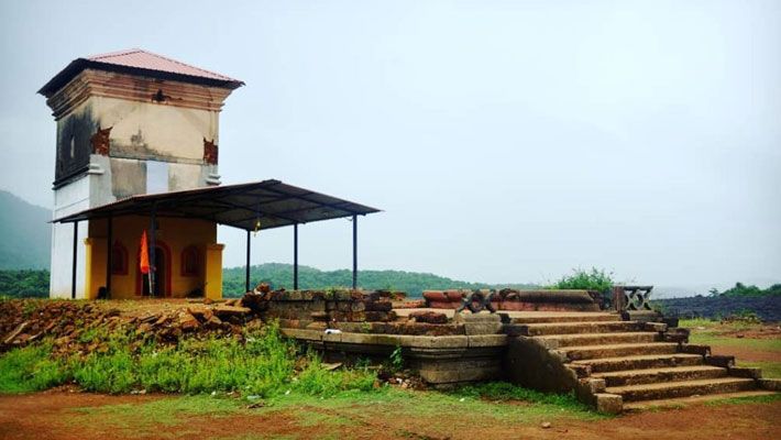 నెల రోజులు మాత్రమే ఆ గ్రామం కనబడుతుంది..ఎక్కడో తెలుసా?