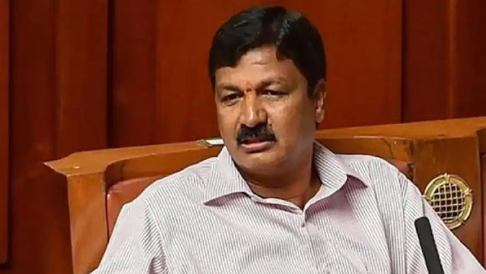 మంత్రి పదవికి రాజీనామా చేసిన రమేశ్ జెర్కీహోళీ