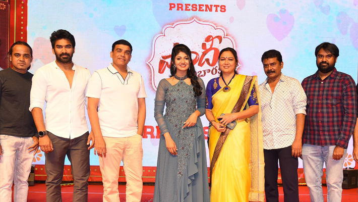 నా జడ్జ్ మెంట్ ని నమ్మి శాటిలైట్ వాళ్లు కానీ.. ఓటీటీ వాళ్లు ముందుకు వస్తారు వాళ్ళ నమ్మకం ‘షాదీ ముబారక్’ వమ్ము చేయదు  : దిల్ రాజు