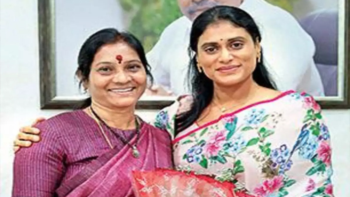 కాంగ్రెస్ కు ఇందిరా శోభన్ గుడ్ బై