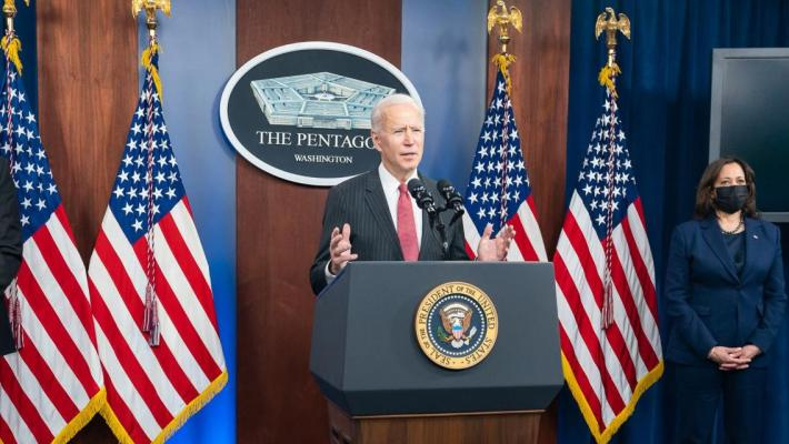 బైడెన్ పాలక వర్గంలో భారతీయ అమెరికన్లు.. ఇప్పటికి 55 మంది..