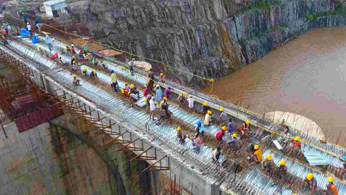 పోలవరం ప్రాజెక్టు పూర్తి పై.. కేంద్రం క్లారిటీ