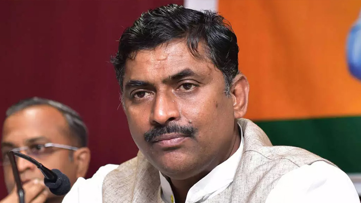 బీజేపీ నేత సంచలన ప్రకటన.. హైదరాబాద్ పేరు మార్చి తీరతాం