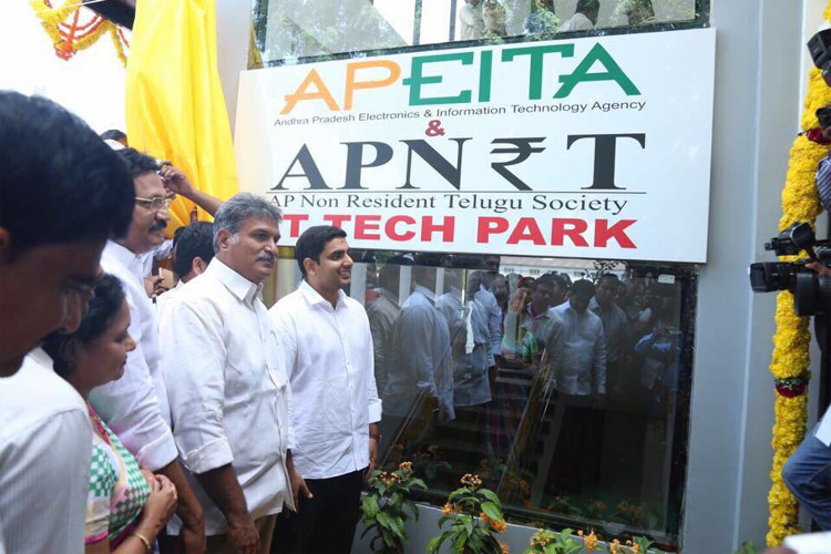 ఏపీలో లక్ష ఉద్యోగాలు కల్పించడమే లక్ష్యం : లోకేశ్‌