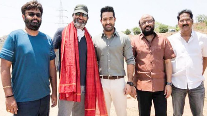 యంగ్ టైగర్ త్రివిక్రమ్ మూవీ తెలుగు సంవత్సరాదిన ఆరంభం?