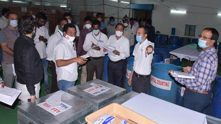 ప్రారంభమైన ‘మండలి’ కౌంటింగ్