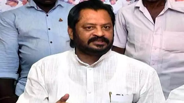 చంద్రబాబుకు ఇచ్చినట్లే.. సీఎం జగన్కూ నోటీసులు ఇవ్వాలి