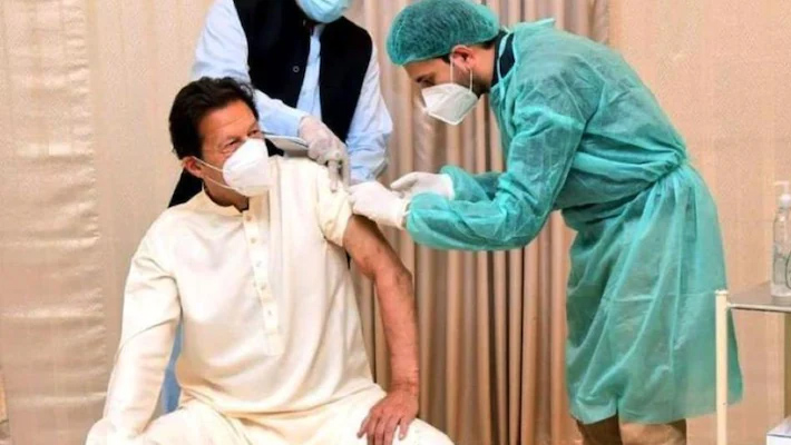 కరోనా టీకా వేయించుకున్న రెండు రోజుల తర్వాత ప్రధానికి కరోనా