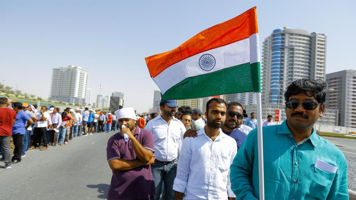 ఓటు హక్కుపై ప్రవాసీల అనాసక్తి.. స్వదేశానికి రావడానికి నిరాకరణ..