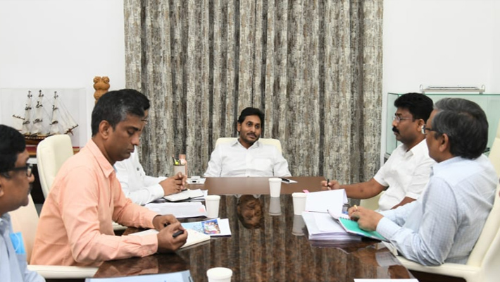 అటానమస్ కాలేజీలకు జగన్ షాక్!