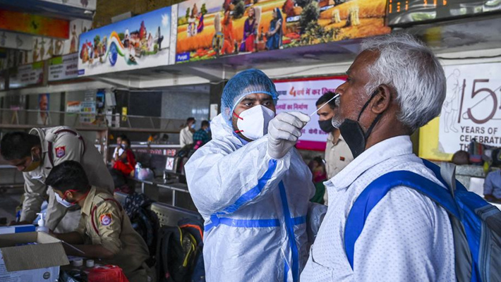 కరోనా కలవరం.. దేశంలో విజృంభిస్తున్న మహమ్మారి