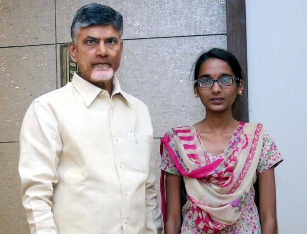 లక్ష్మీప్రసన్నకు గ్రూప్‌-2 ఉద్యోగం : చంద్రబాబు