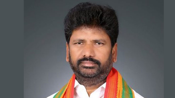 బీజేపీకి భారీ షాక్.,. టీఆర్ఎస్ లోకి కడారి అంజయ్య ? బీజేపీకి భారీ షాక్.,. టీఆర్ఎస్ లోకి కడారి అంజయ్య ?