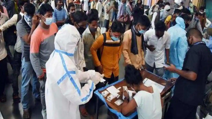 దేశంలో కరోనా విజృంభణ…  245 గంటల్లో 354 మంది మృతి