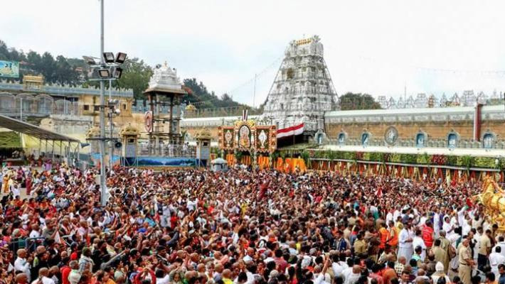 భక్తుల అనుమతిపై టీటీడీ మరో కీలక నిర్ణయం …
