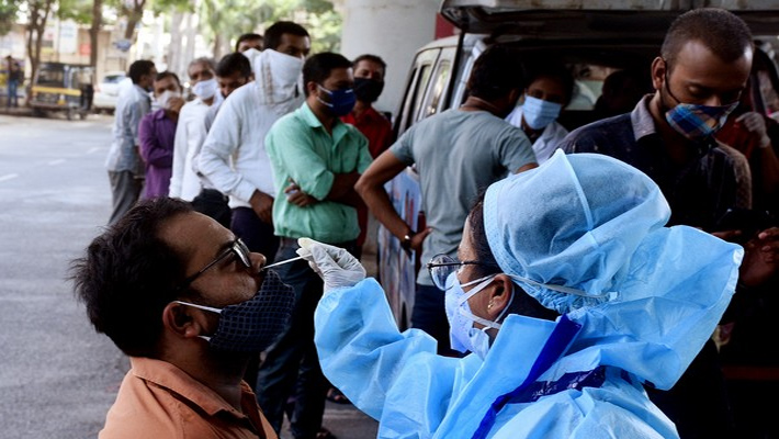 కరోనా విజృంభణ… లక్ష దాటిన కొత్త కేసులు