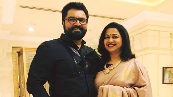 రాధిక దంపతులకు షాక్.. ఏడాది జైలు శిక్ష