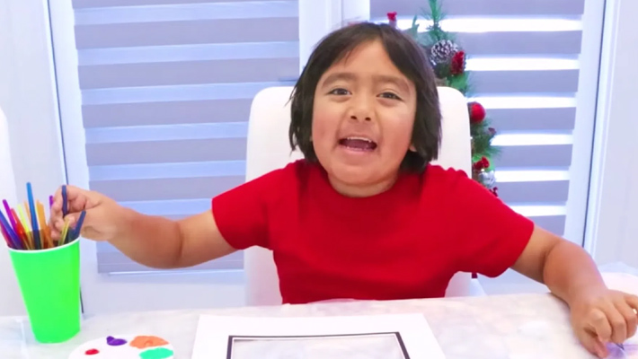 9 ఏళ్ల బాలుడు.. సంపాదన రూ.221 కోట్లు!