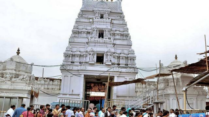 ఐదు రోజుల పాటు వేములవాడ దర్శనం బంద్