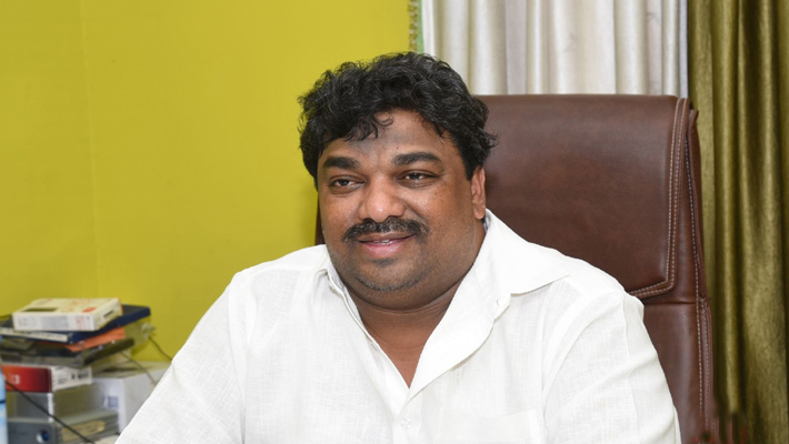 సిఎం జగన్ చేసింది కరెక్టే! వకీల్ సాబ్ సినిమాను ఆపేయండి! : నట్టి కుమార్