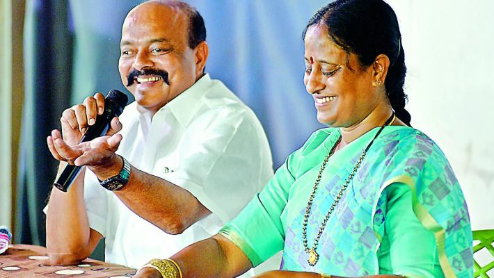 నేను పార్టీ మారితే 10 వేల కోట్లు ఇస్తారు… కానీ మాకు నేను పార్టీ మారితే 10 వేల కోట్లు ఇస్తారు… కానీ మాకు