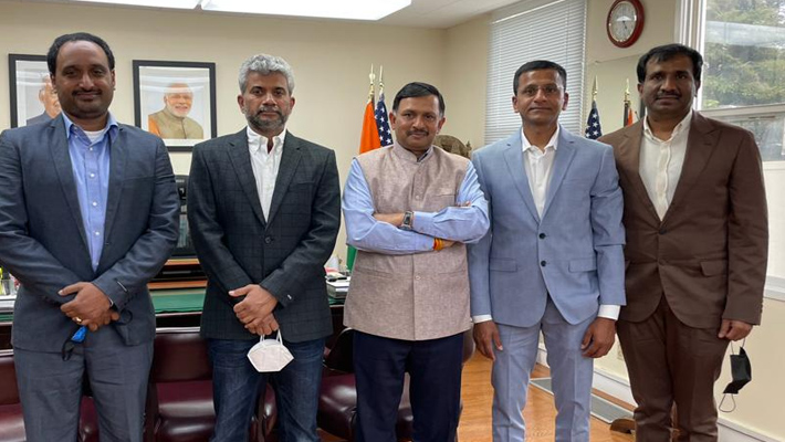 ఆంధ్రప్రదేశ్ రాష్టంలో పెట్టుబడులకు సహకరించండి