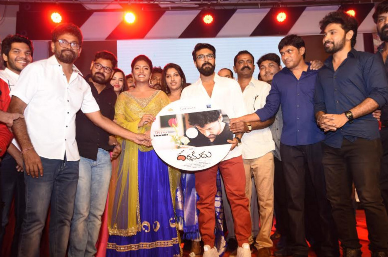 దర్శకుడు గీతావిష్కరణ