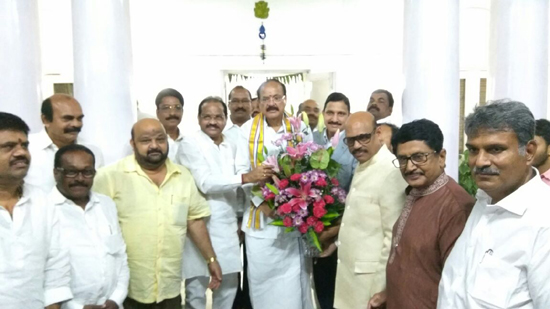 వెంకయ్య నాయుడు ఎంపికపై ఏపీ మంత్రులు హర్షం