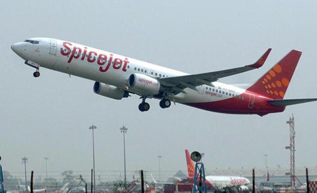 హైదరాబాద్ పుదుచ్చేరి మధ్య స్పైస్ జెట్ సేవలు