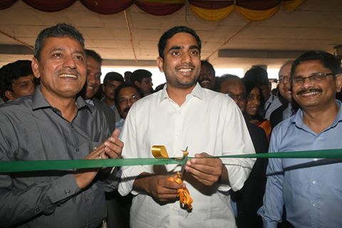 మంగళగిరిని మరో సైబరాబాద్ చేస్తాం : లోకేశ్ మంగళగిరిని మరో సైబరాబాద్ చేస్తాం : లోకేశ్