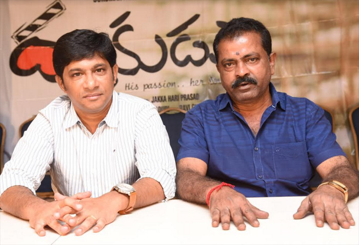 ఆ రోజు ఇచ్చిన మాటను సుకుమార్ నిలబెట్టుకున్నాడు..!  దర్శకుడు నిర్మాతలు