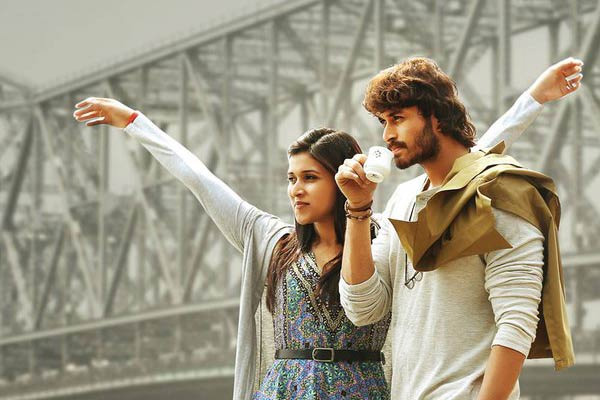 Is it intensely romantic or extremely wild ?