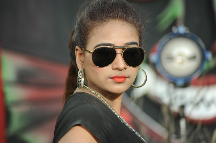 సెప్టెంబర్ మొదటి వారంలో ‘వెన్నెల’ ఫేం జ‌య‌తి న‌టించిన ‘ల‌చ్చి’  గ్రాండ్ రిలీజ్