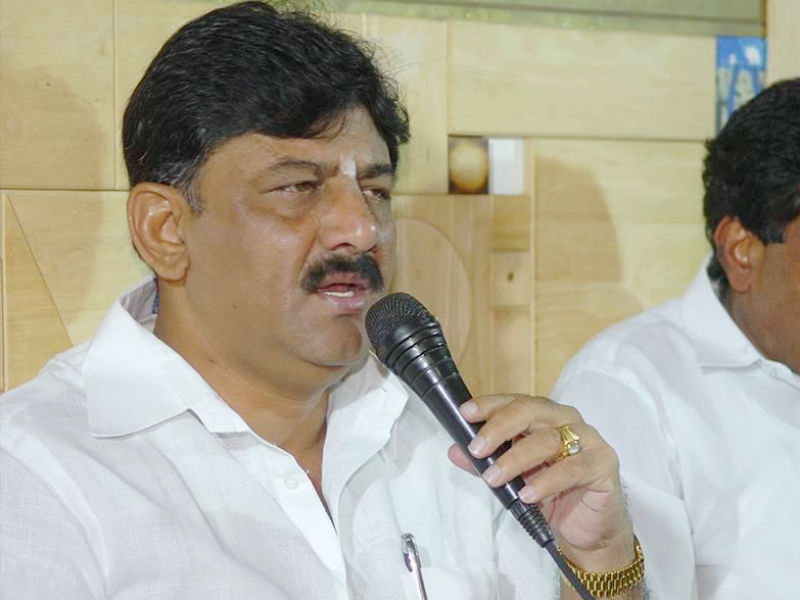 మూడో రోజు సోదాలు