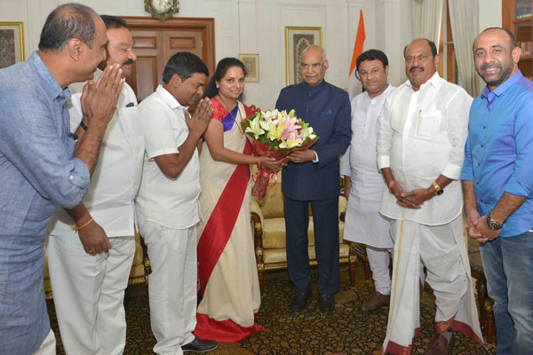 రాష్ట్రపతి కోవింద్‌తో ఎంపీ కవిత భేటీ