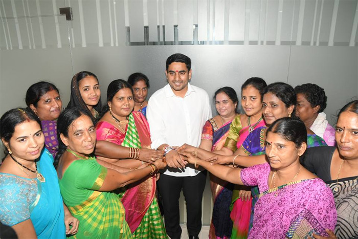 Tdp Women Ministers Ties Rakhi To Nara Lokesh 