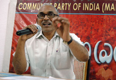 జీఎస్టీ వల్ల చిన్న వ్యాపారులు దివాలాతీసే పరిస్థితి నెలకొంది: రాఘవులు