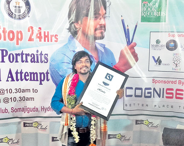 24 గంటలు 507 చిత్రాలు  గీసిన ఆర్టిస్ట్