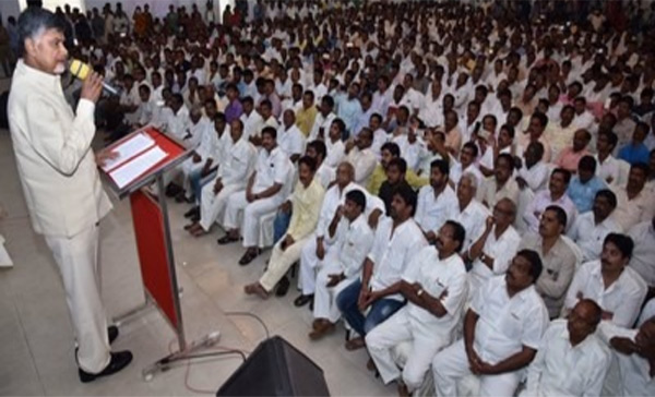 బాబు వూహ్యం పలించేనా, ముద్రగడ ముద్రనాపగలిగేరా?