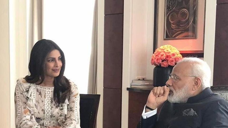 లింక్డిన్ లిస్ట్ లో మోదీ, ప్రియాంక కు చోటు