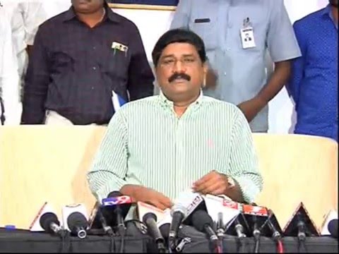 కాకినాడలో కూడా నంద్యాల సీనే