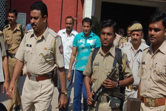 ముంబై పేలుళ్ల కేసులో దోషులకు శిక్ష ఖరారు