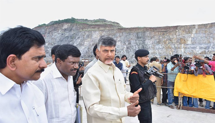 నర్మద తరువాత పోలవరమే : చంద్రబాబు