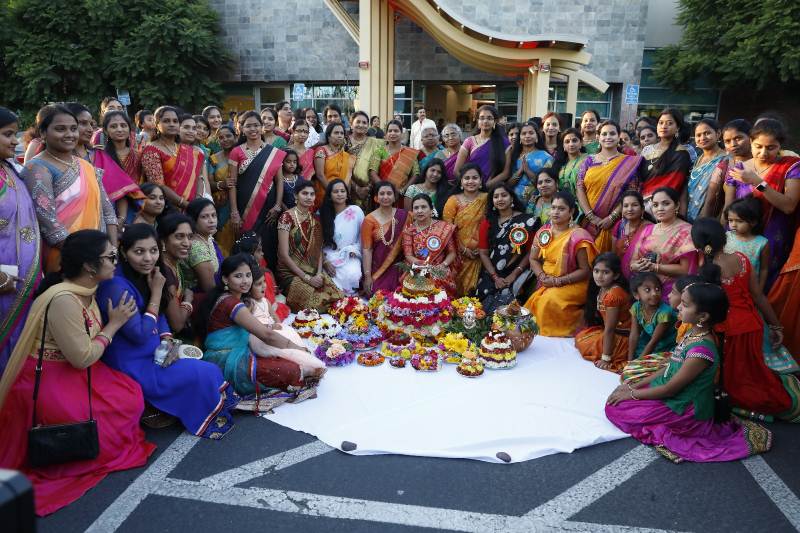 బే ఏరియాలో ఘనంగా బతుకమ్మ వేడుక సంబరాలు