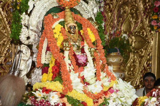 మహాలక్ష్మీగా కనకదుర్గమ్మ