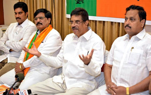 శాసనసభ సీట్ల పెంపుపై  కేంద్రం కసరత్తు