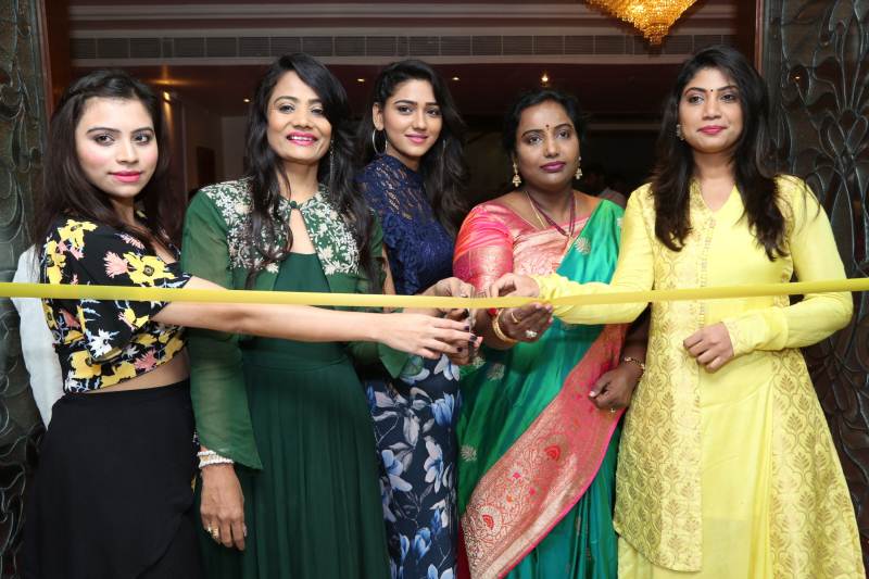 Actress Shalu Chourasaya & Priyanka Raman Launches Trendz Bridal Exhibition