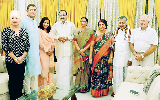 ఉప రాష్ట్రపతితో యార్లగడ భేటీ