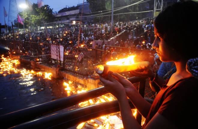 తెలుగు రాష్ట్రాల్లో ప్రారంభమైన కార్తీక మాసం