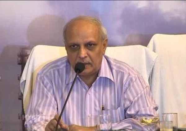 రాజధాని నిర్మాణానికి సినీ దర్శకులు ఎందుకు?